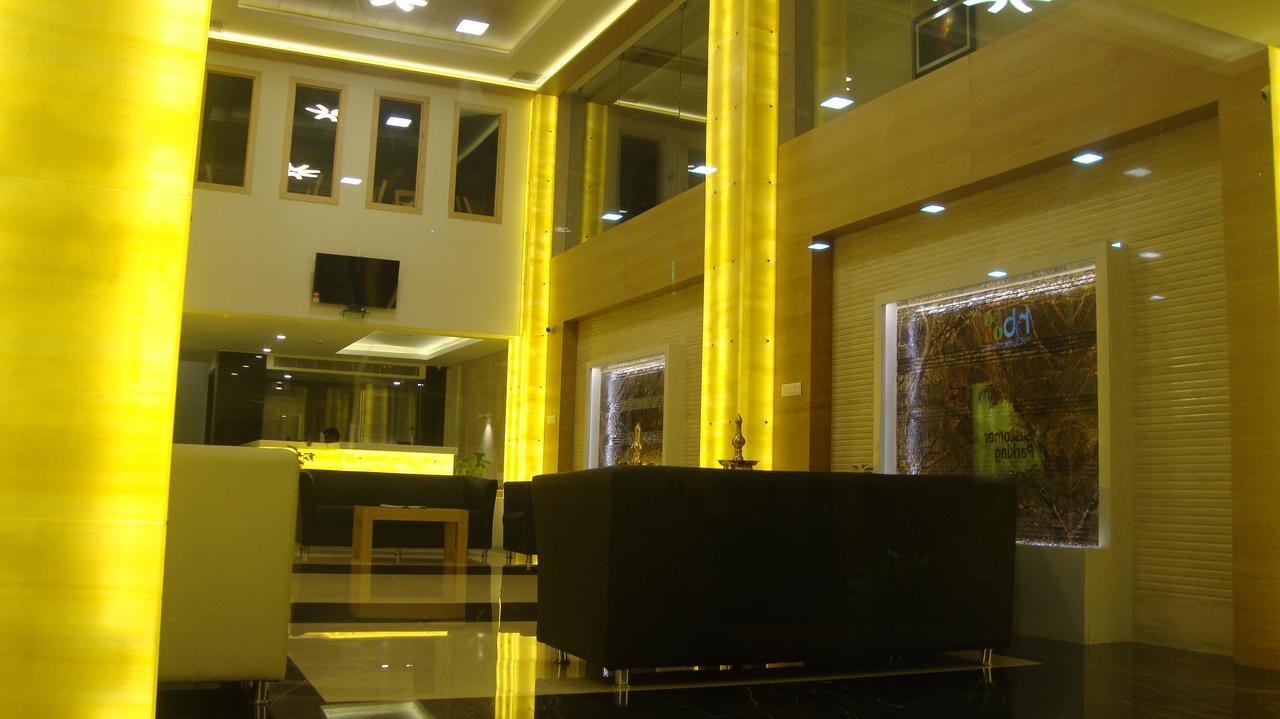 Hotel Mahi'S Gateway Coimbatore Esterno foto
