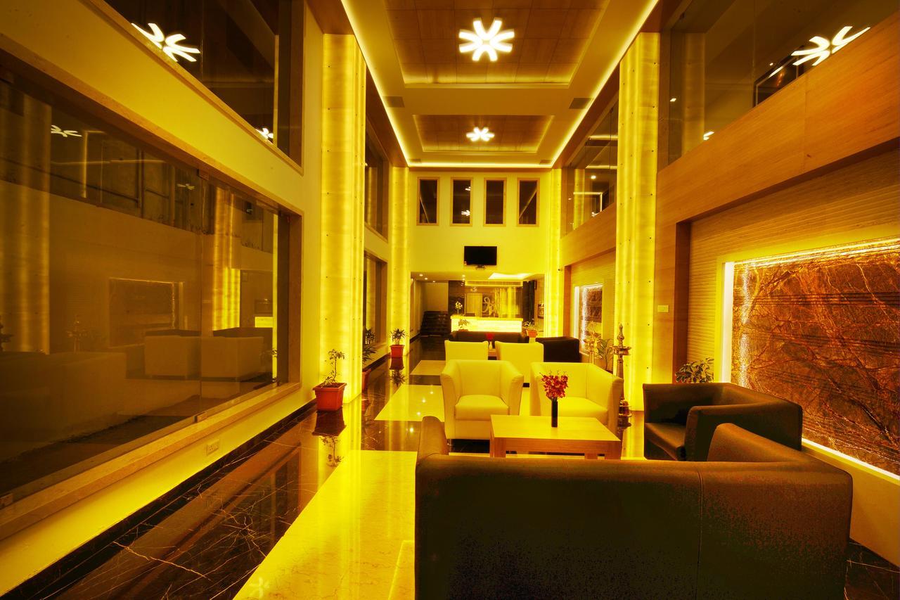 Hotel Mahi'S Gateway Coimbatore Esterno foto